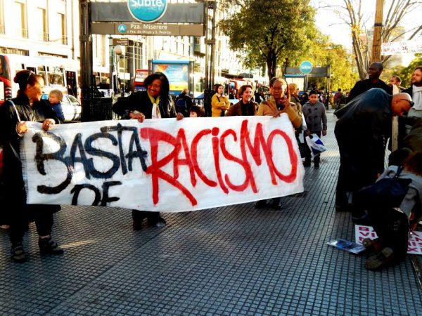 basta de racismo