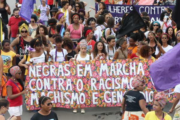 A Marcha das Mulheres Negras, que ocorreu em 18 de novembro de 2015 na Capital Federal, Brasília, representou um marco importante na jornada de nossas longas e intermináveis lutas que começam em nossos cotidianos violentos até chegar às ruas e às demais esferas públicas e de poder.  Foto Lula Marques