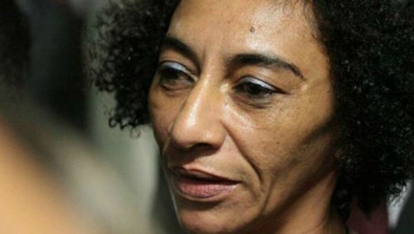 beth-caso-amarildo-2