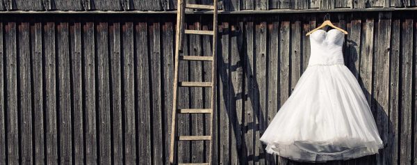 wedding-dress-hanging