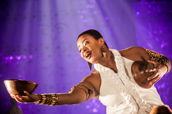 ROSAS NEGRAS - FOTO DE ANDRÉA MAGNONI (16)